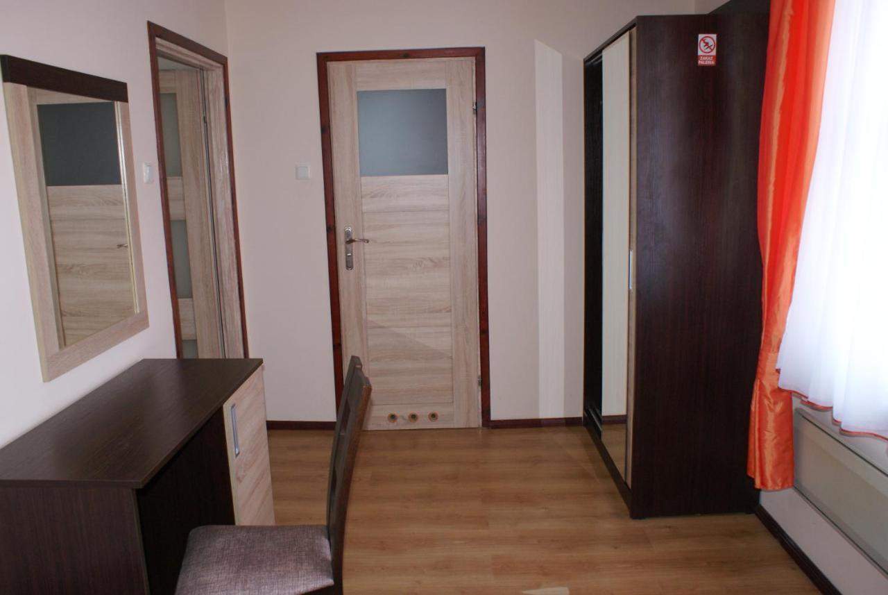 Pensjonat Pod Lwem Niechorze Esterno foto